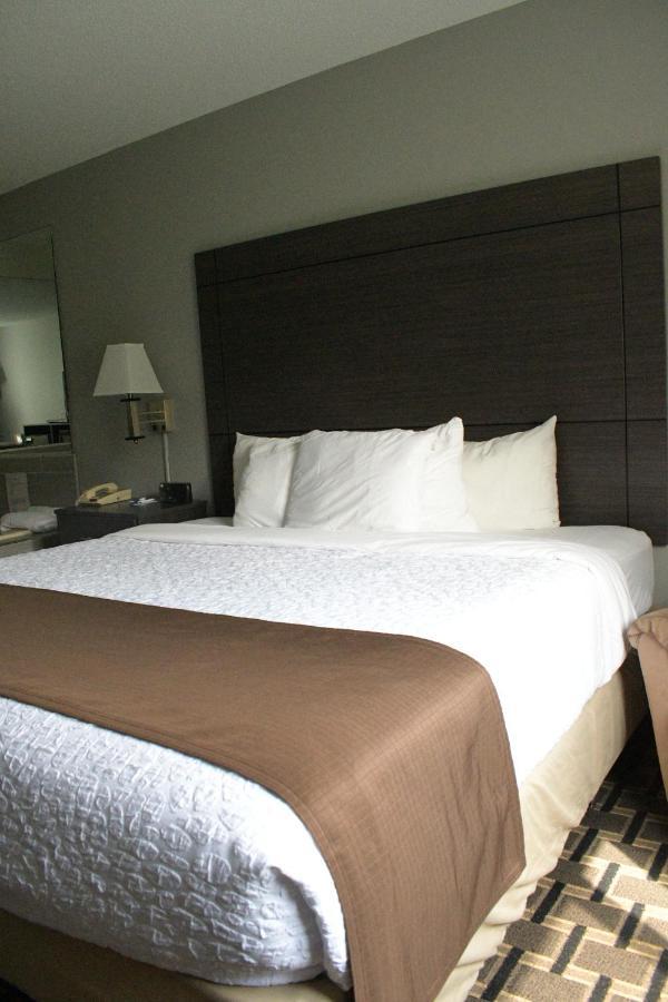 Adams Inn And Suites 외부 사진